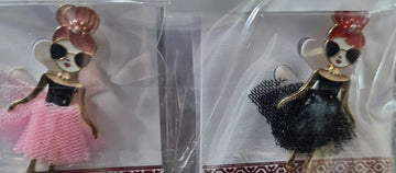 Brosa martisor balerina