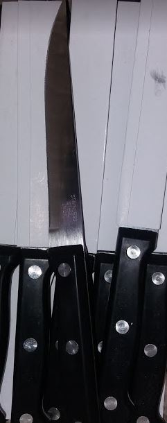 Cutit inox 22cm cu maner negru