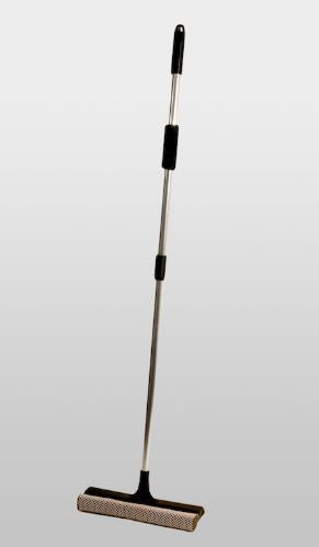 Stergator de geam cu maner telescopic