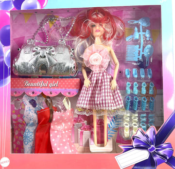 Papusa cutie cu accesorii
